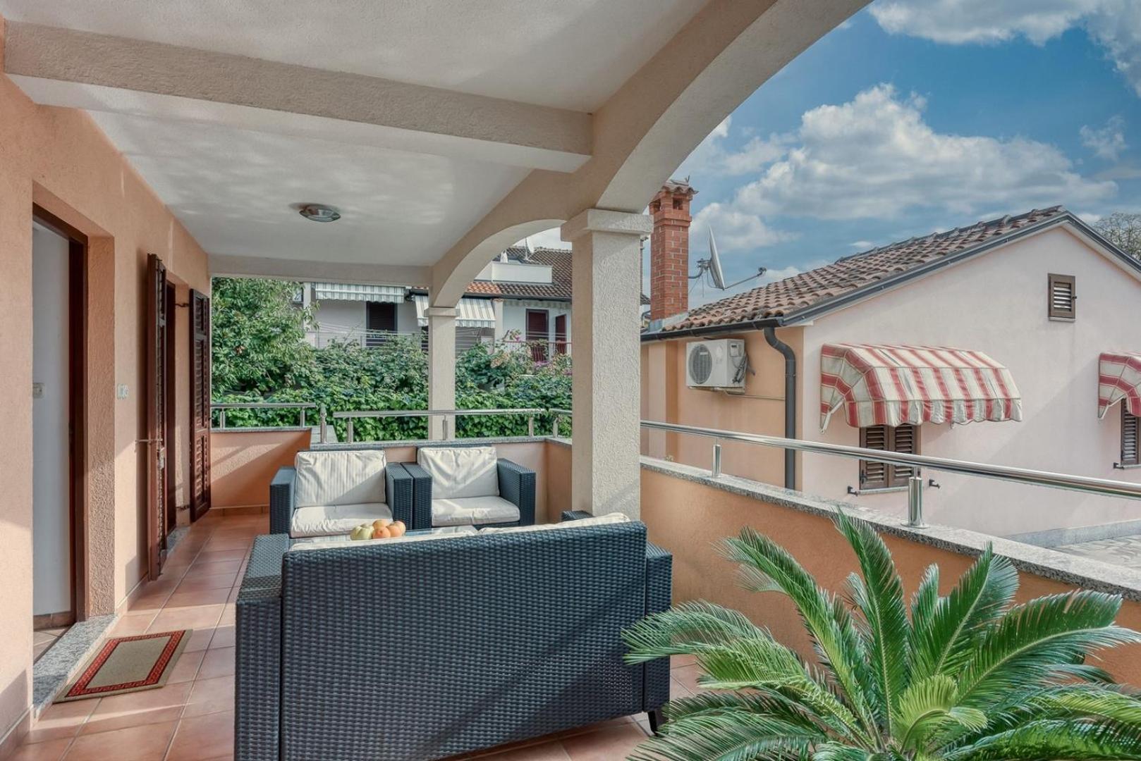 Apartments Folo